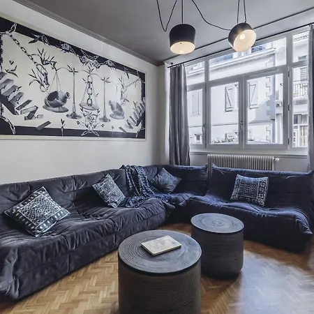 Superbe Spacieux Et Elegant Au Coeur De Avec Patio アパート *