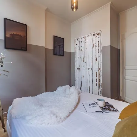 Superbe Spacieux Et Elegant Au Coeur De Avec Patio * Biarritz